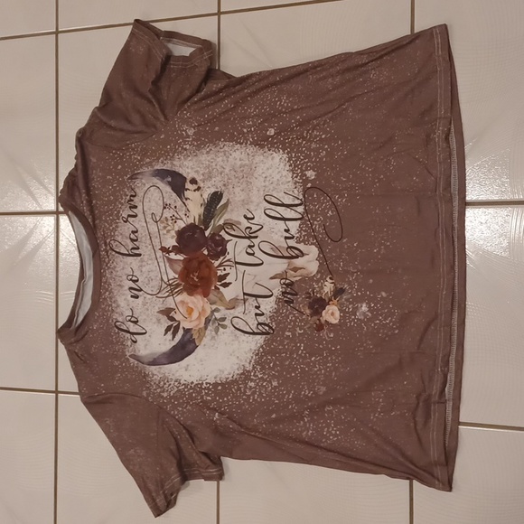 4/$80 New Purplish Pink Floral/Bull Print Tee - Size 4XL (US20) - NWOT - Picture 5 of 9